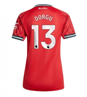 Manchester United Patrick Dorgu #13 Hjemmebanetrøje Dame 2025-26 Kortærmet